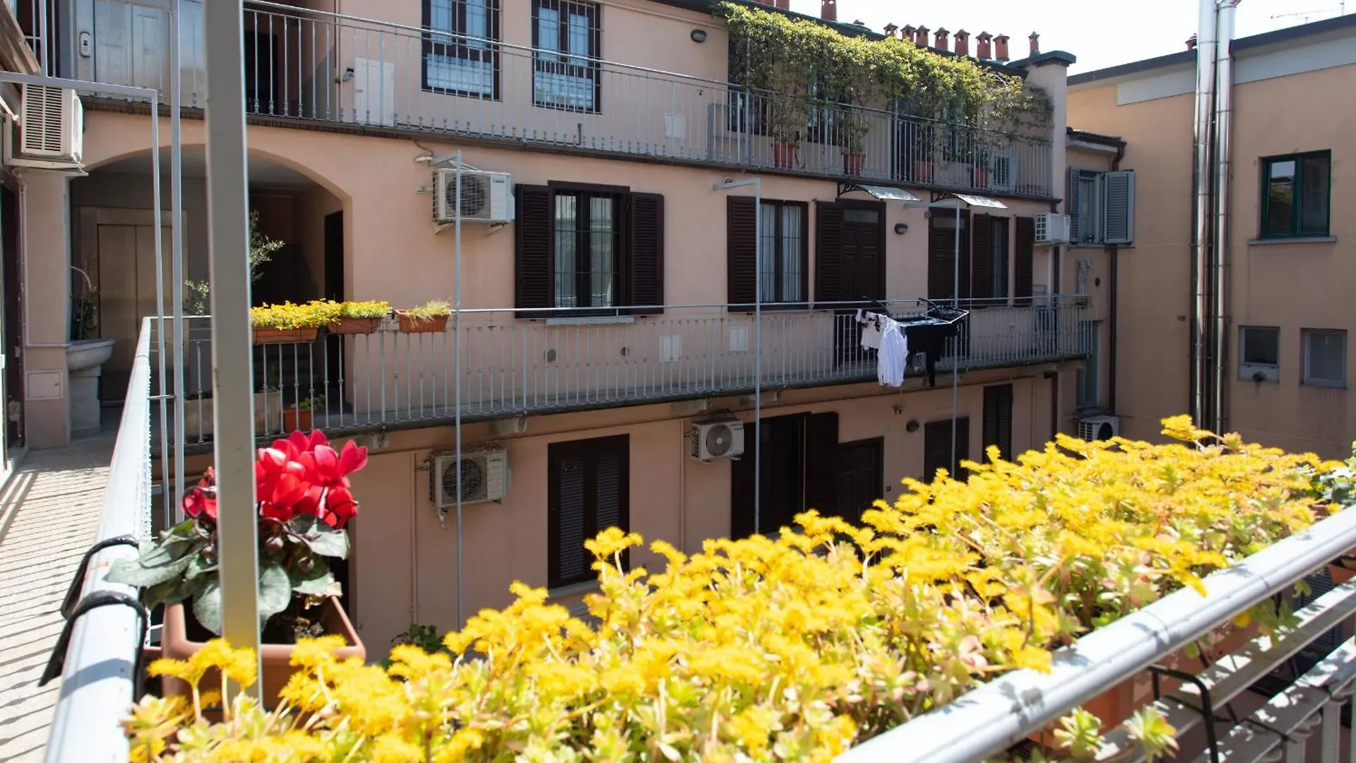Easylife - Elite Apartments In Porta Venezia Milaan