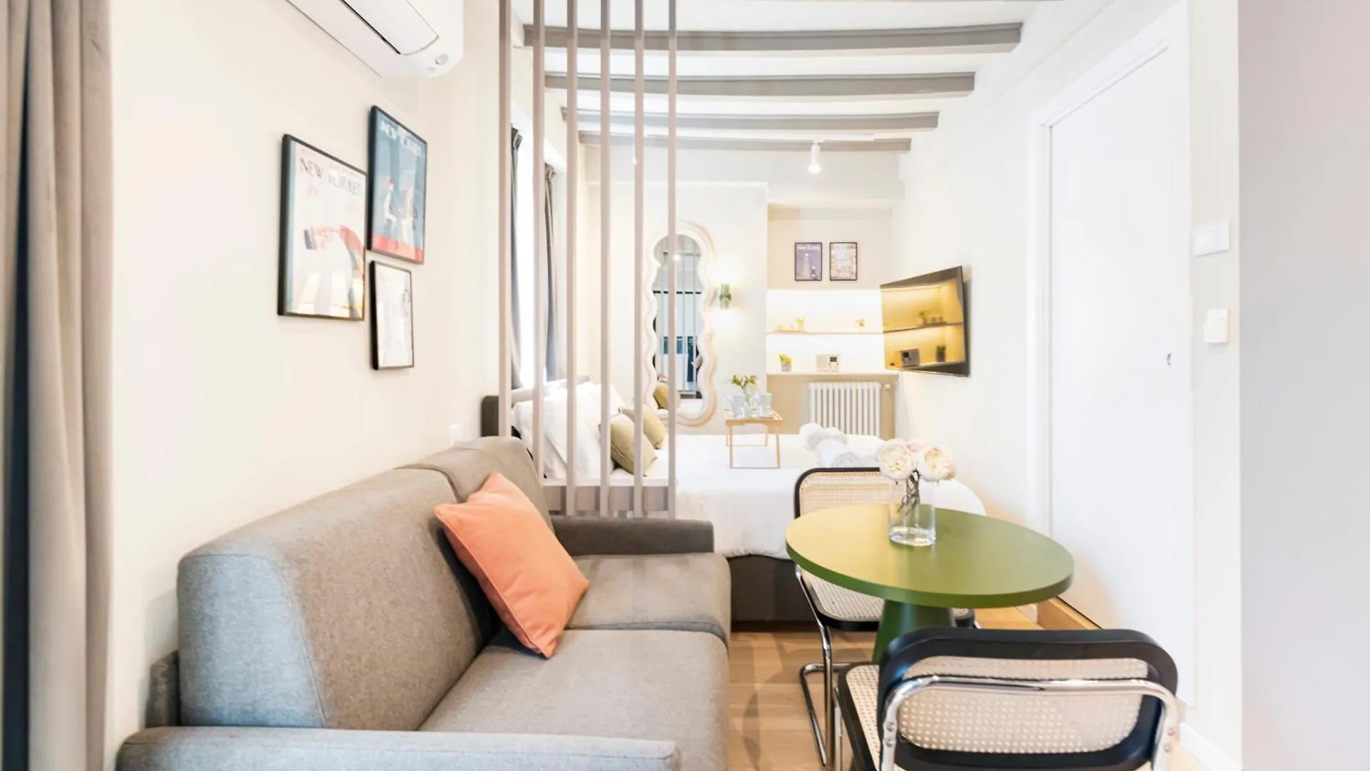 Easylife - Elite Apartments In Porta Venezia Milaan