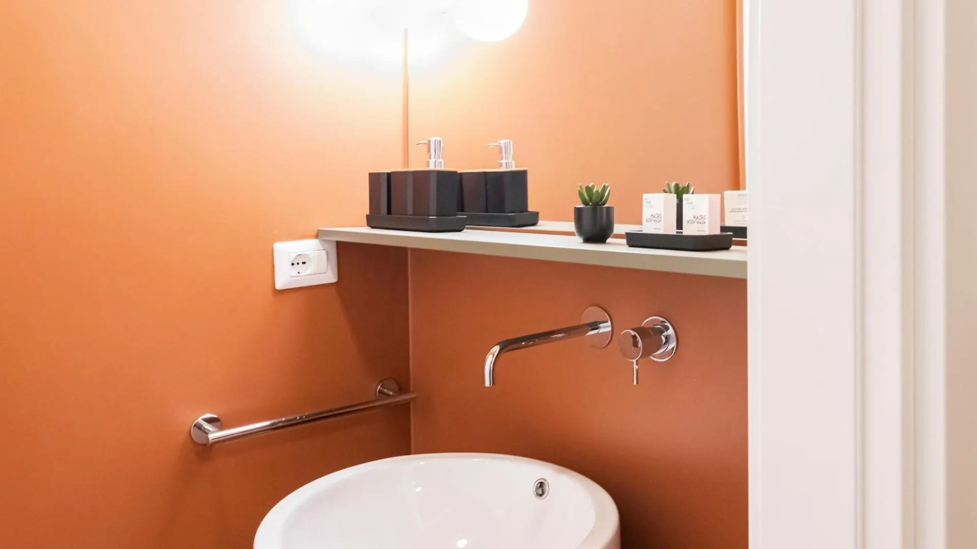 Easylife - Elite Apartments In Porta Venezia Milaan