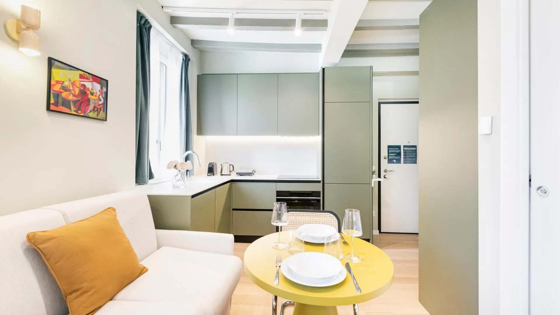 Easylife - Elite Apartments In Porta Venezia Milaan Italië