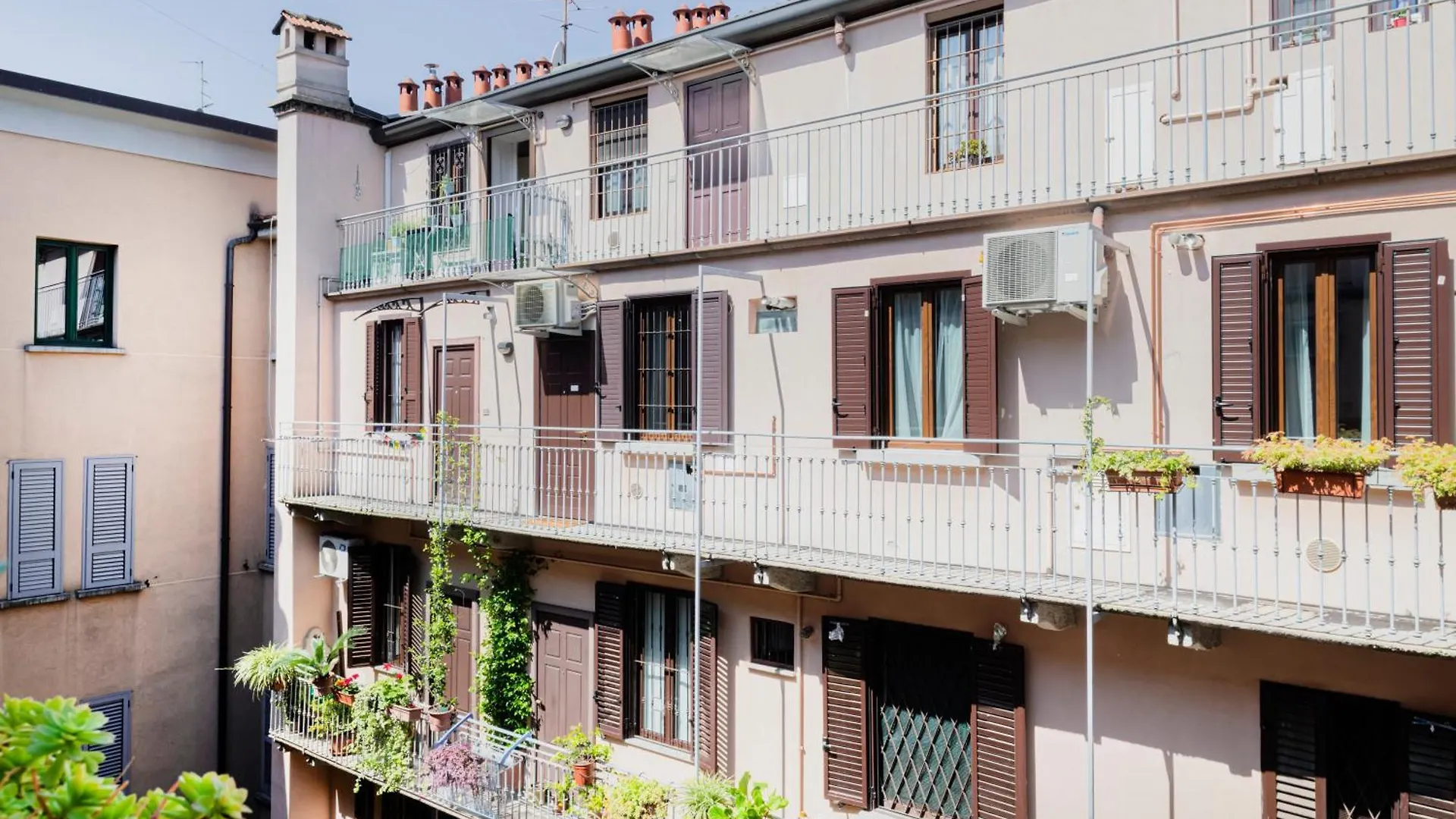 Easylife - Elite Apartments In Porta Venezia Milaan