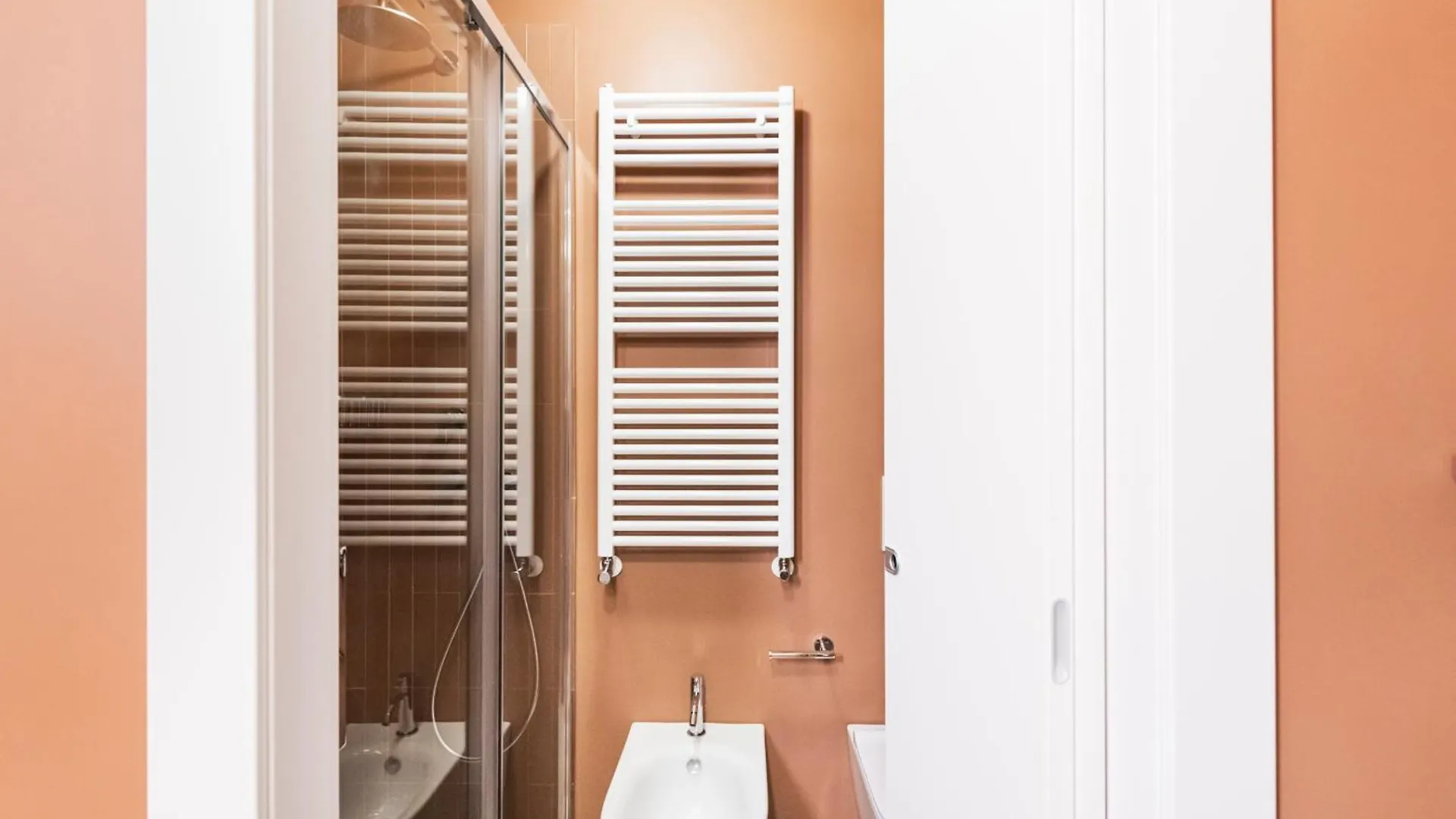 Easylife - Elite Apartments In Porta Venezia 밀라노 0*,  이탈리아